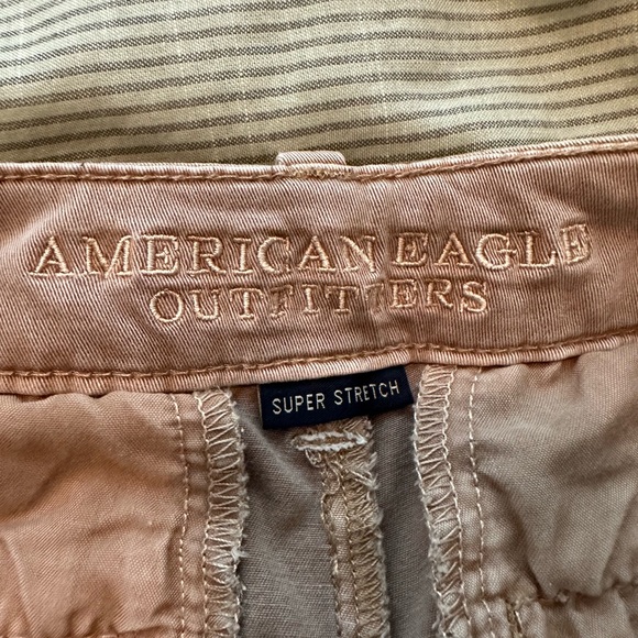 American Eagle MIDI Twill Khaki Shorts - Picture 3 of 6